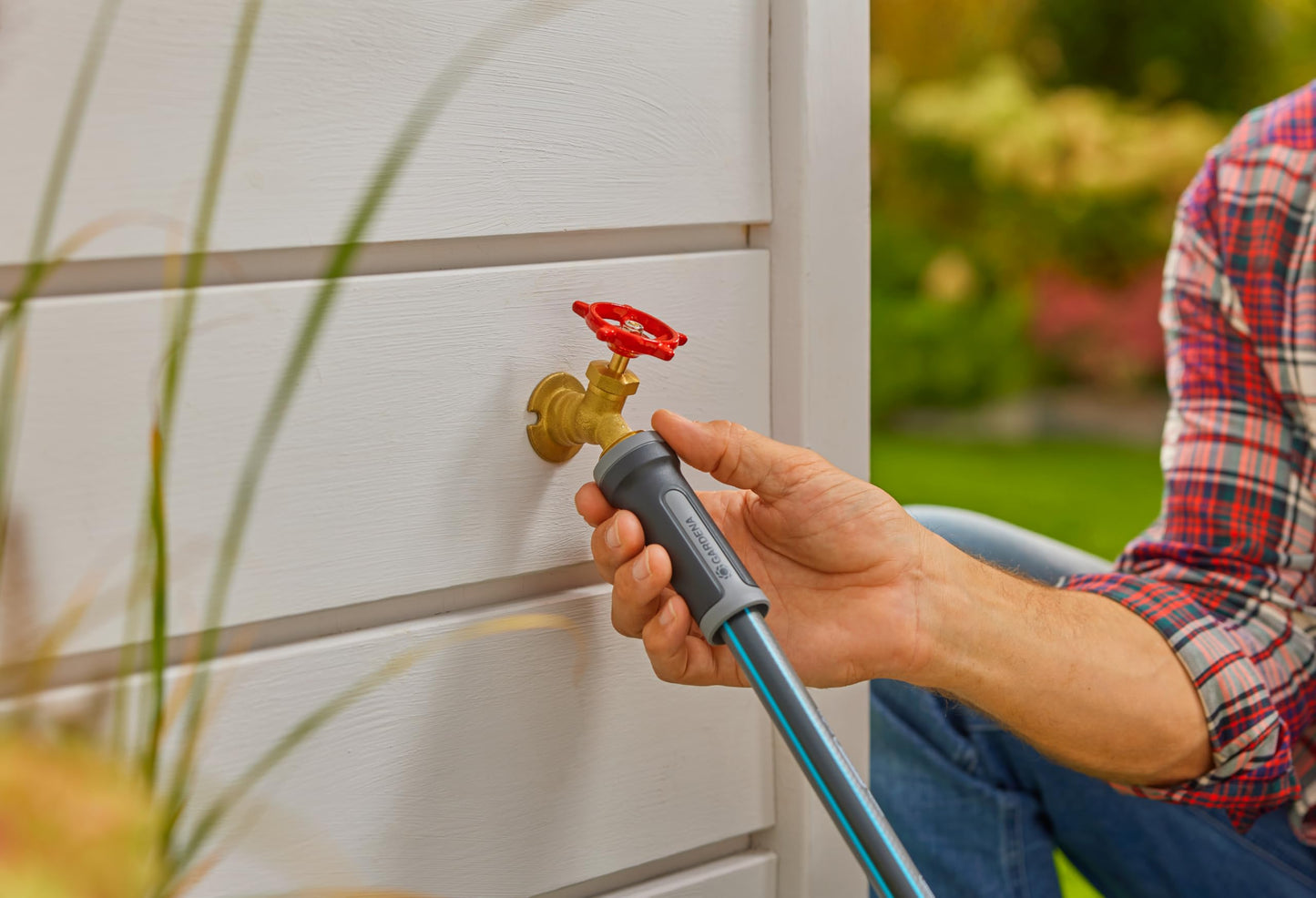 GARDENA 20502, Retractable Garden Hose Reel 75' x 1/2" Hose, Wall Mounted