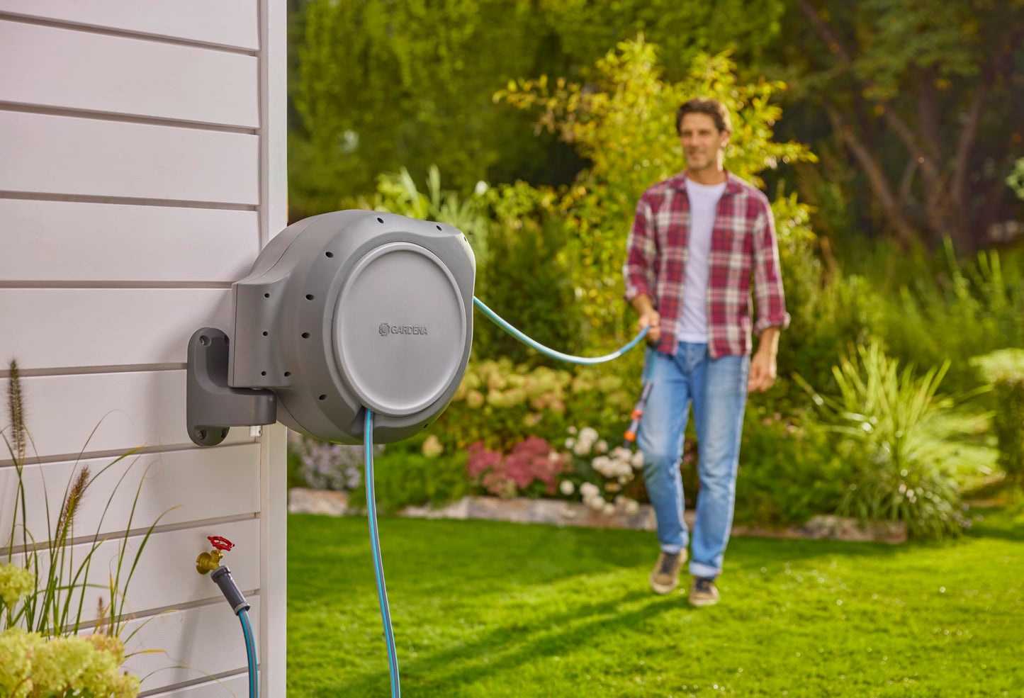 GARDENA 20502, Retractable Garden Hose Reel 75' x 1/2" Hose, Wall Mounted