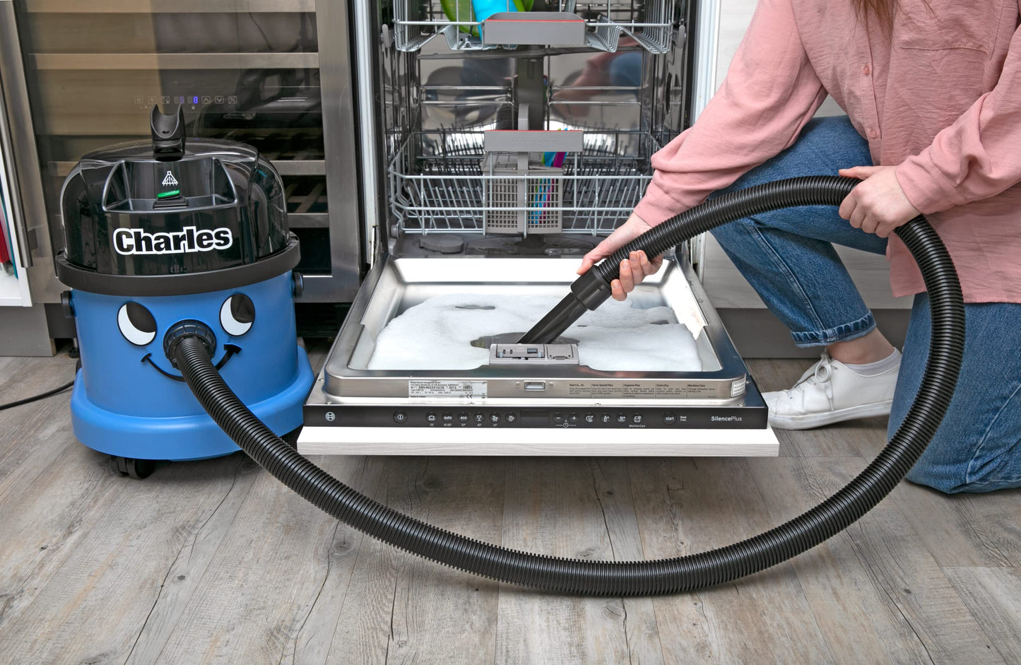 Henry Cord Rewind CVC370-2 Charles Wet and Dry Vacuum Cleaner, 15 Litre, 1060 W, Blue, Blue / Black