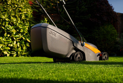 Flymo 18V SimpliMow 320 Cordless Lawn Mower – Lightweight & Easy-to-Use