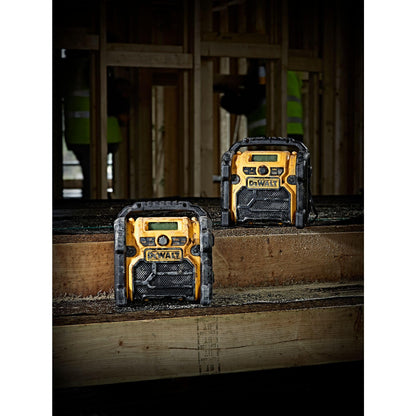 DEWALT DCR020-GB XR Compact FM/DAB and Site Radio - 24 x 24.5 cm, 2.8 kg